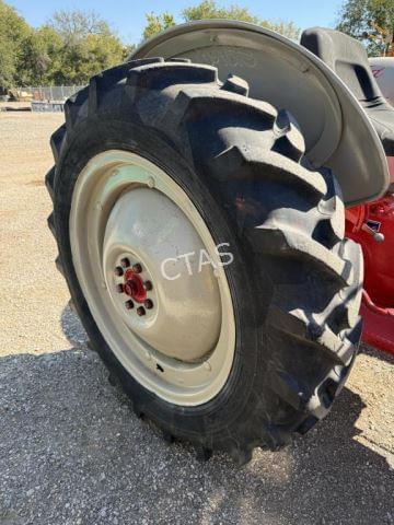 Image of Ford 8N equipment image 4
