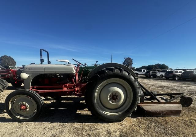 Image of Ford 8N equipment image 3