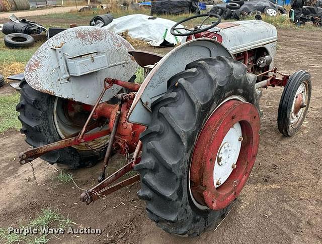 Image of Ford 8N equipment image 4