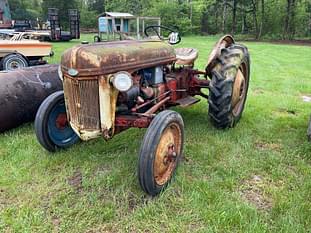 Ford 8N Equipment Image0