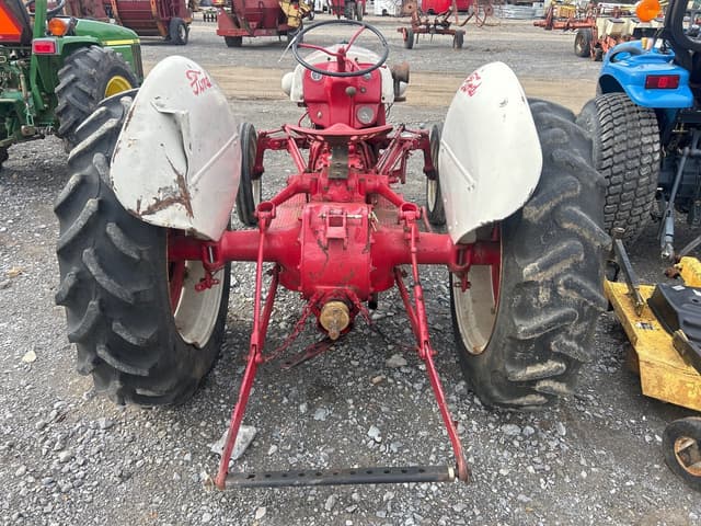 Image of Ford 8N equipment image 4