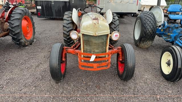 Image of Ford 8N equipment image 1