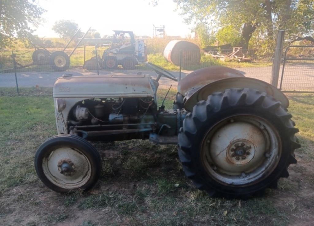 Image of Ford 8N Image 1