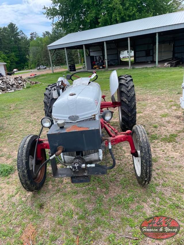 Image of Ford 8N equipment image 1