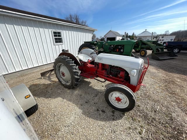 Image of Ford 8N equipment image 3