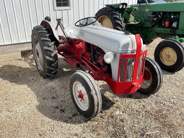 Image of Ford 8N equipment image 2