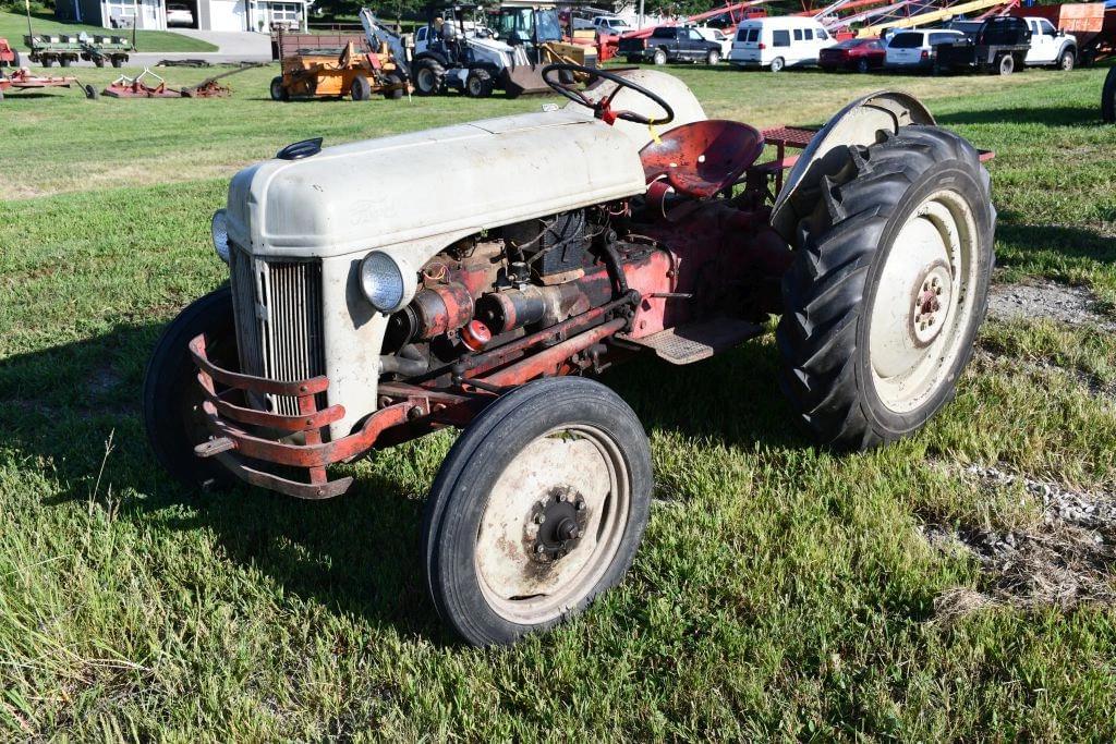 Image of Ford 8N Primary image