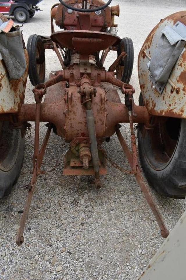 Image of Ford 8N equipment image 3