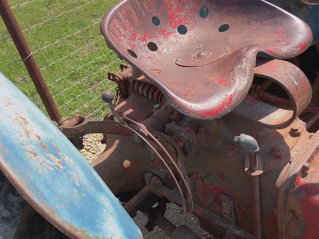 Image of Ford 8N equipment image 1