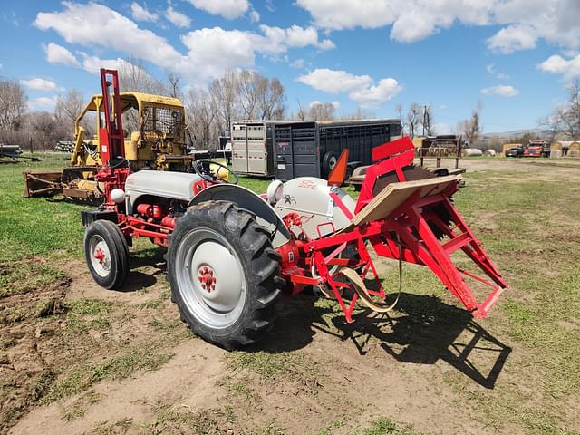 Image of Ford 8N equipment image 2