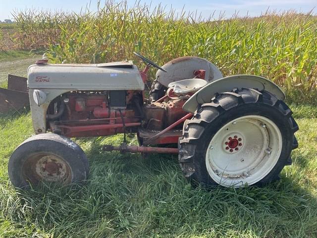 Image of Ford 8N equipment image 4