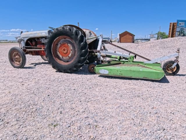 Image of Ford 8N equipment image 1