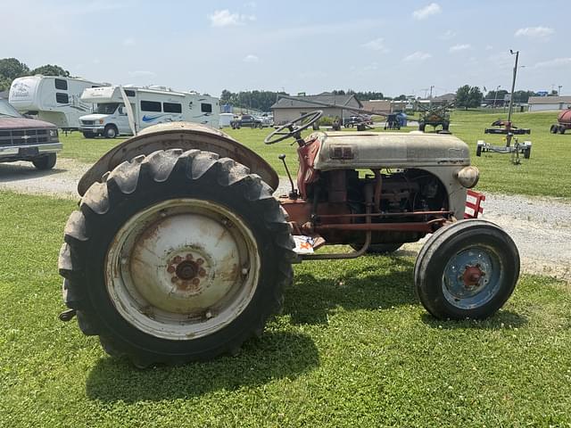 Image of Ford 8N equipment image 4