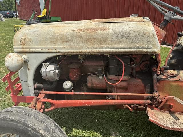 Image of Ford 8N equipment image 3