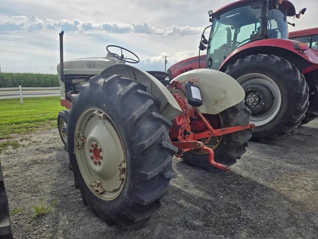 Image of Ford 900 equipment image 1