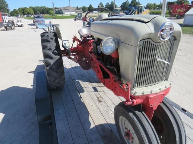 Image of Ford 900 equipment image 1