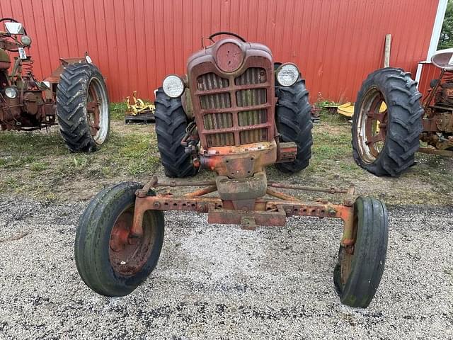 Image of Ford 900 equipment image 1