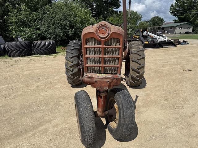 Image of Ford 900 equipment image 1