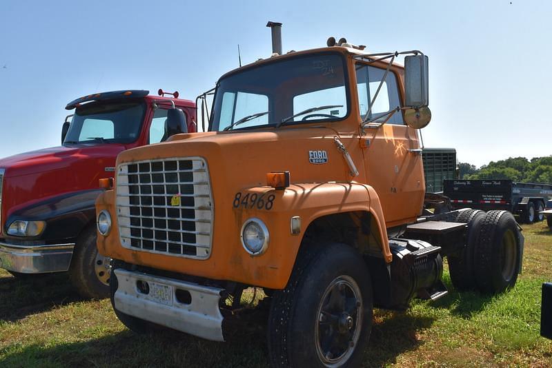 Image of Ford 9000 Primary image