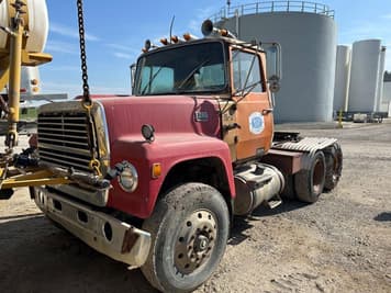 Main image Ford F9000