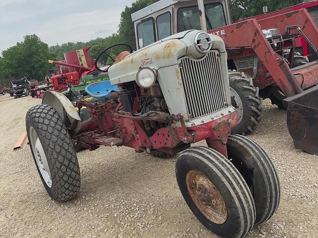 Image of Ford 901 equipment image 1