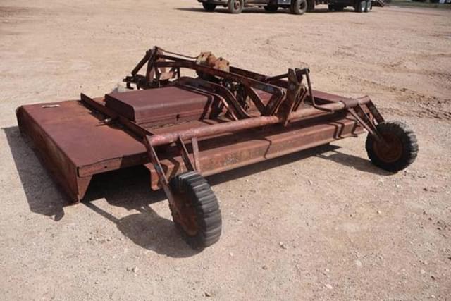 Image of Ford 902 equipment image 3