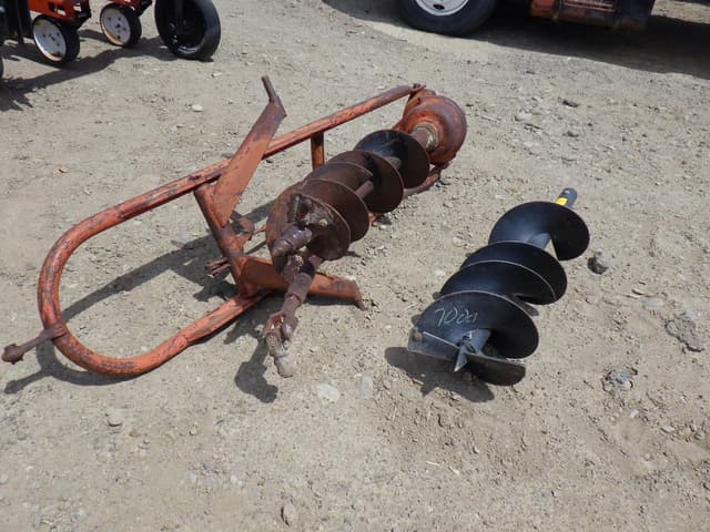 Image of Ford 903 equipment image 2