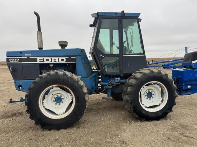 Image of Ford 9030 equipment image 1