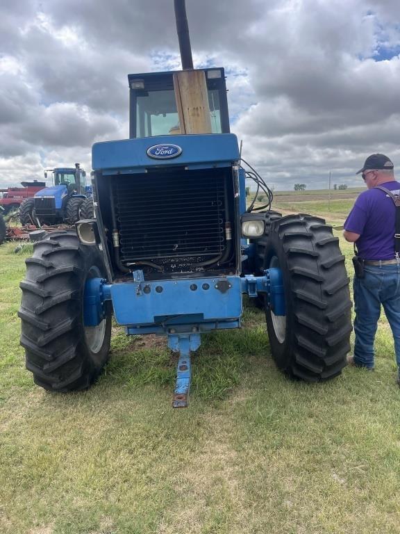 Image of Ford 9030 equipment image 1
