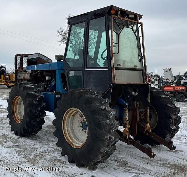 Image of Ford 9030 equipment image 2