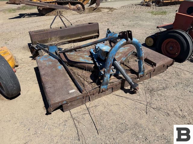 Image of Ford 906 equipment image 3