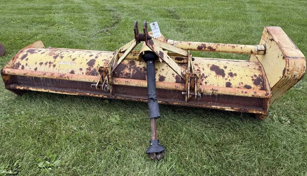 Ford 917 Equipment Image0