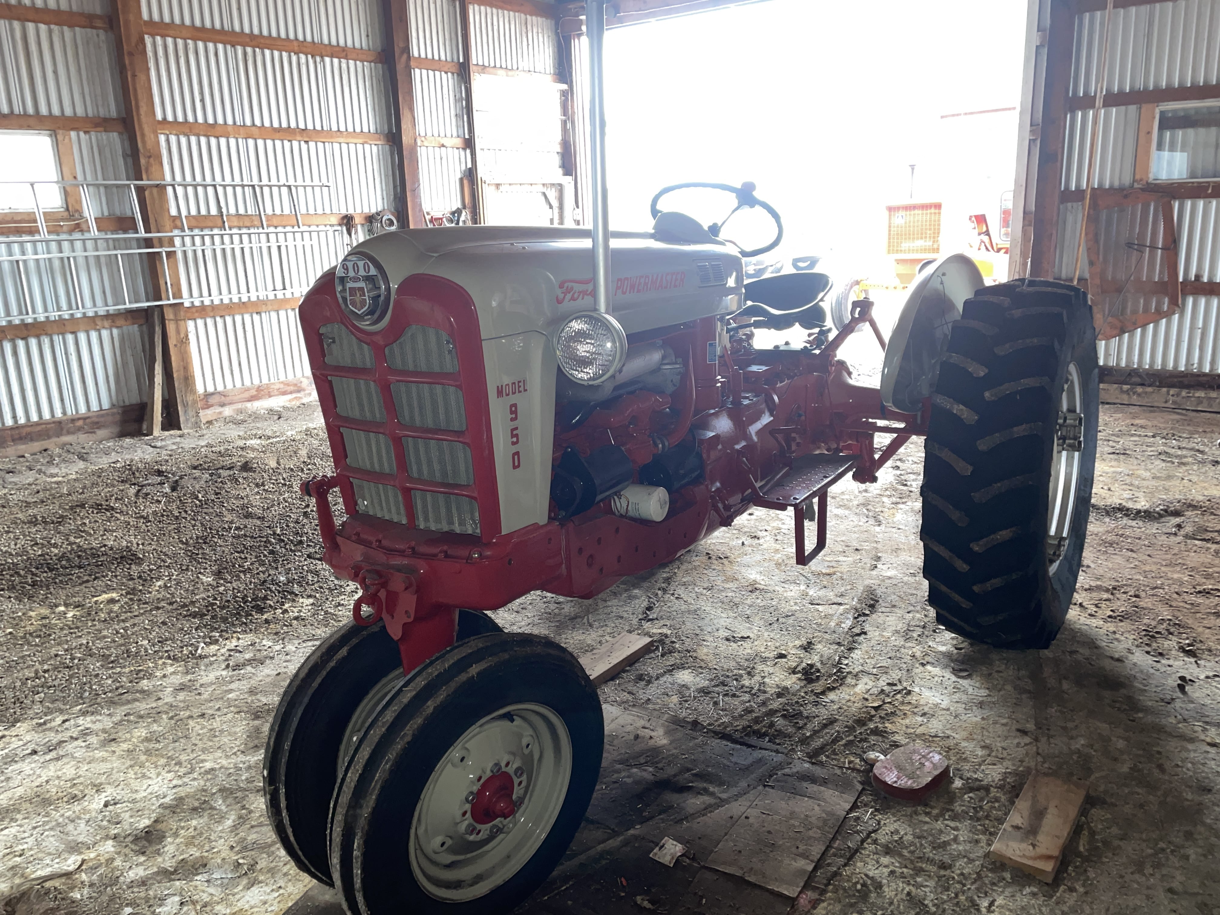 Main image Ford 950