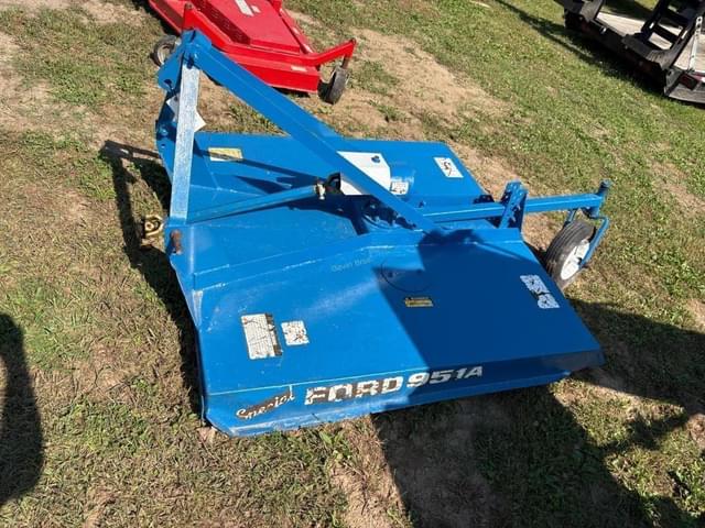Image of Ford 951A equipment image 3