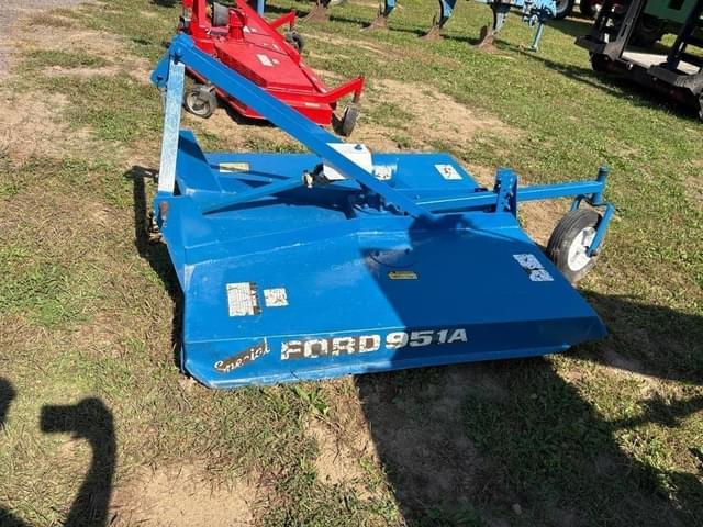 Image of Ford 951A equipment image 2