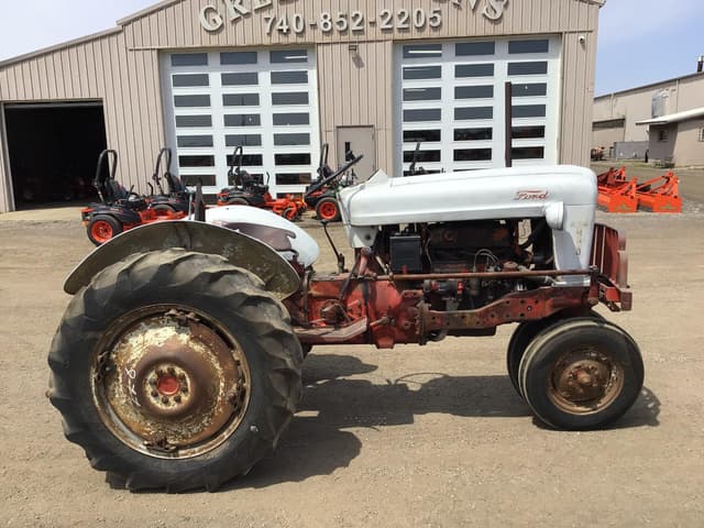 Image of Ford 960 equipment image 2