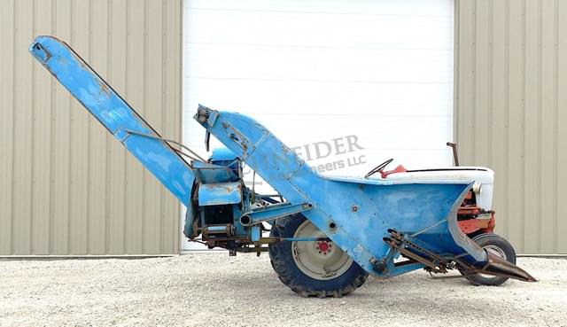 Image of Ford 960 equipment image 2