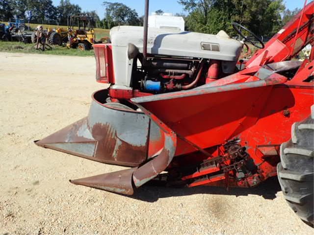 Image of Ford 960 equipment image 4