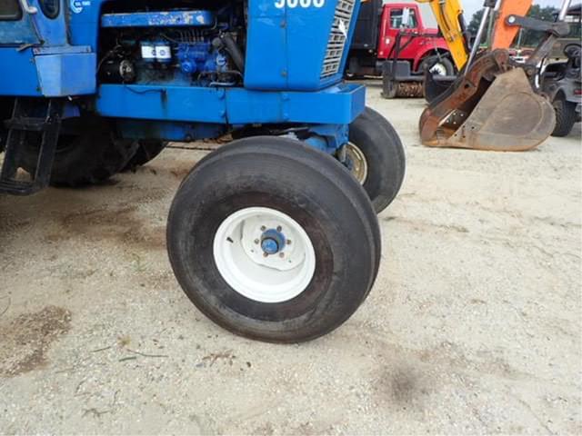 Image of Ford 9600 equipment image 3