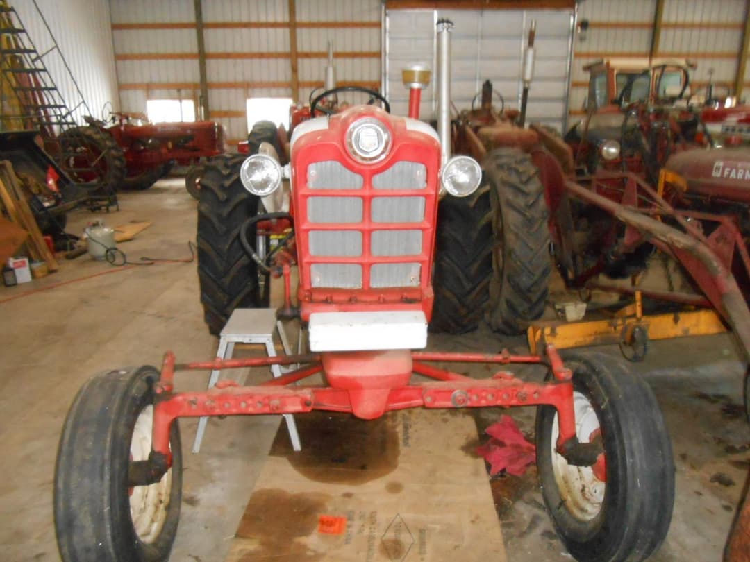 Image of Ford 961 Image 1