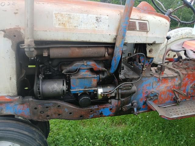 Image of Ford 961 equipment image 3
