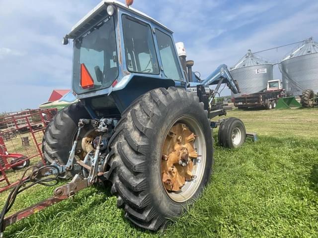 Image of Ford 9700 equipment image 2