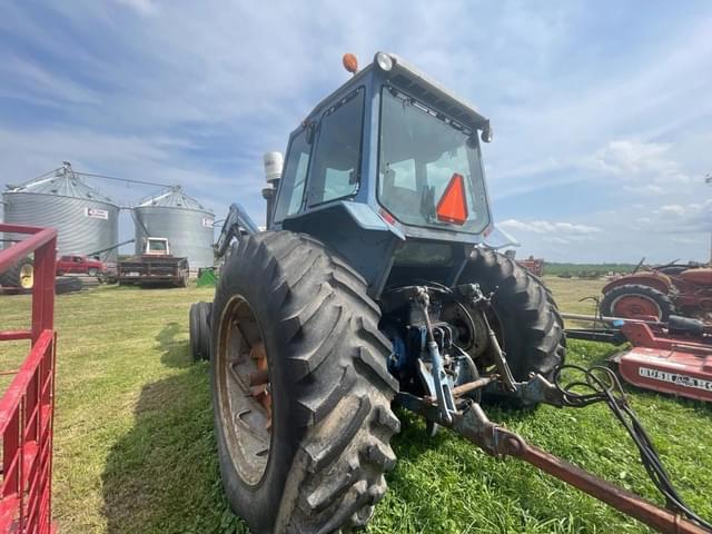 Image of Ford 9700 equipment image 3