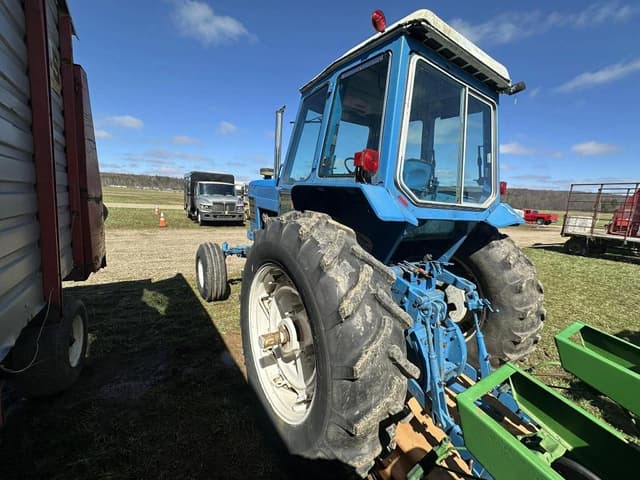 Image of Ford 9700 equipment image 4