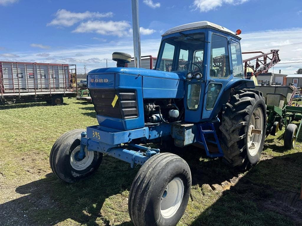 Ford 9700 Equipment Image0