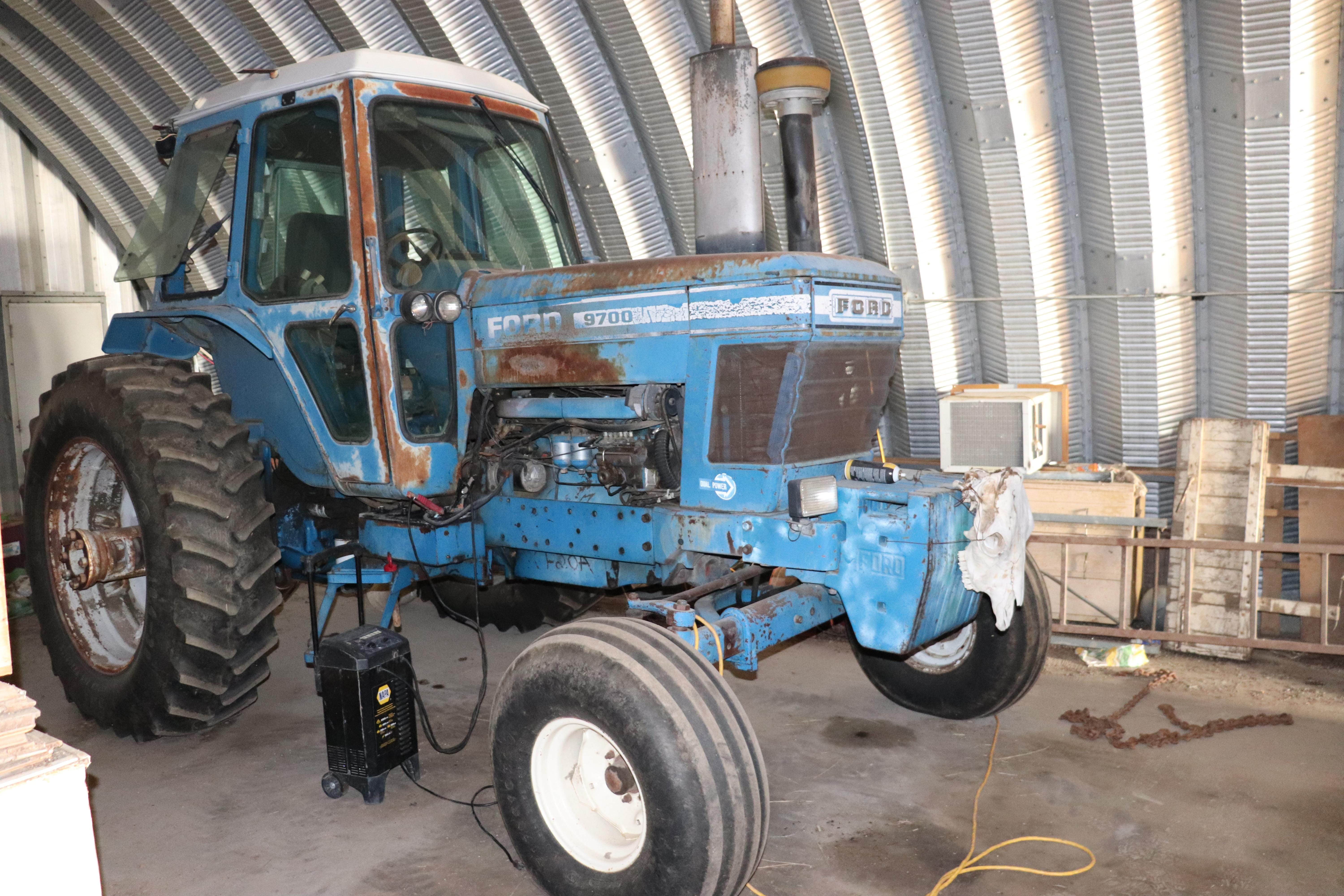 Main image Ford 9700