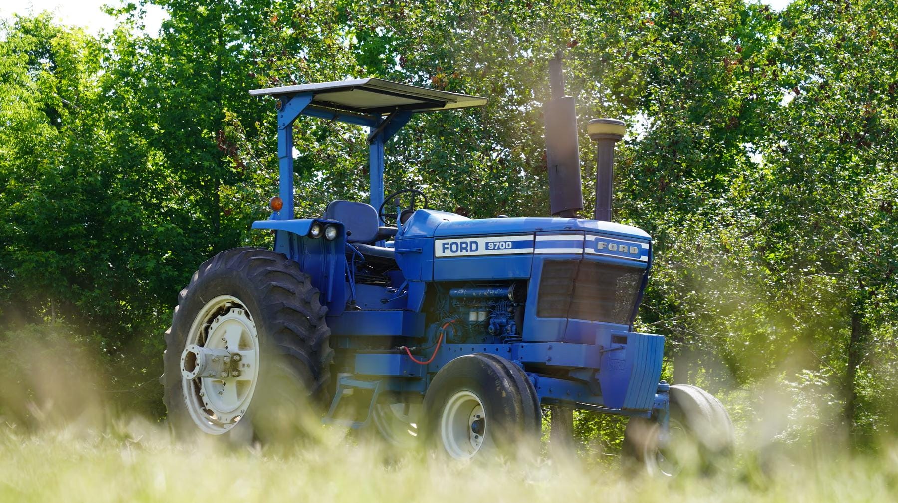Ford 9700 Equipment Image0