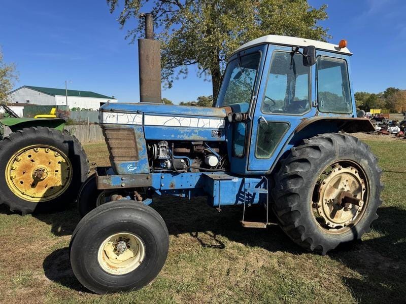 Ford 9700 Equipment Image0