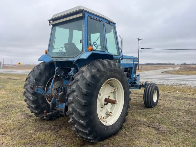 Image of Ford 9700 equipment image 4