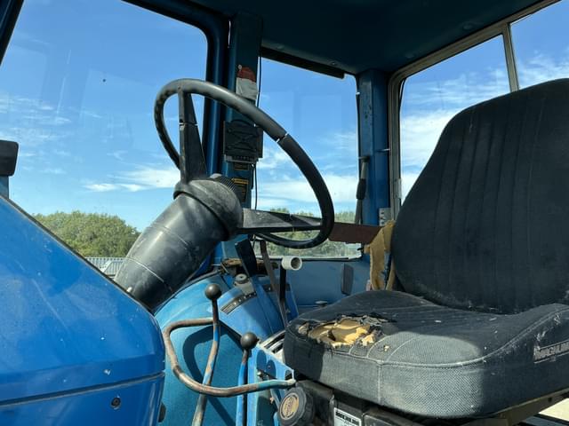 Image of Ford 9700 equipment image 4